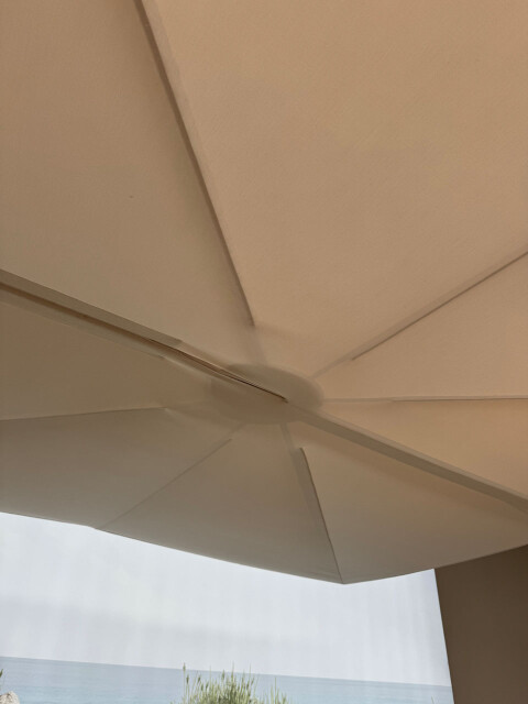 Jos de Groot Terrasadvies Umbrosa Spectra parasol 02